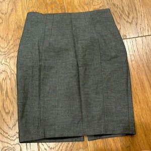 Gray pencil skirt